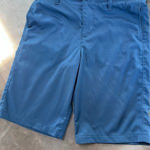 BOYS SIZE 14 UNDER ARMOUR GOLF SHORTS